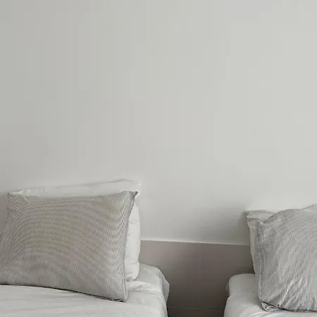 Espirito Azul - To Rent, 2 Minutes Walking From The Beach, Marina And Our Dive Center Gasthof