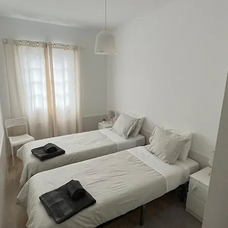 Espirito Azul - To Rent, 2 Minutes Walking From The Beach, Marina And Our Dive Center