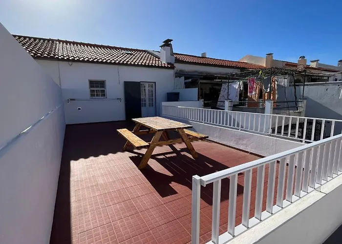 Guest house Espirito Azul - To Rent, 2 Minutes Walking From The Beach, Marina And Our Dive Center Vila Franca do Campo