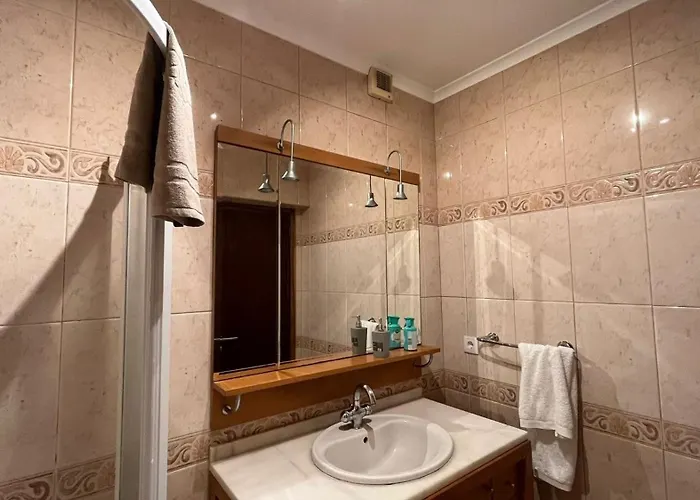 Guest house Espirito Azul - To Rent, 2 Minutes Walking From The Beach, Marina And Our Dive Center *