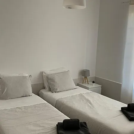 Maison d'hôtes Espirito Azul - To Rent, 2 Minutes Walking From The Beach, Marina And Our Dive Center *