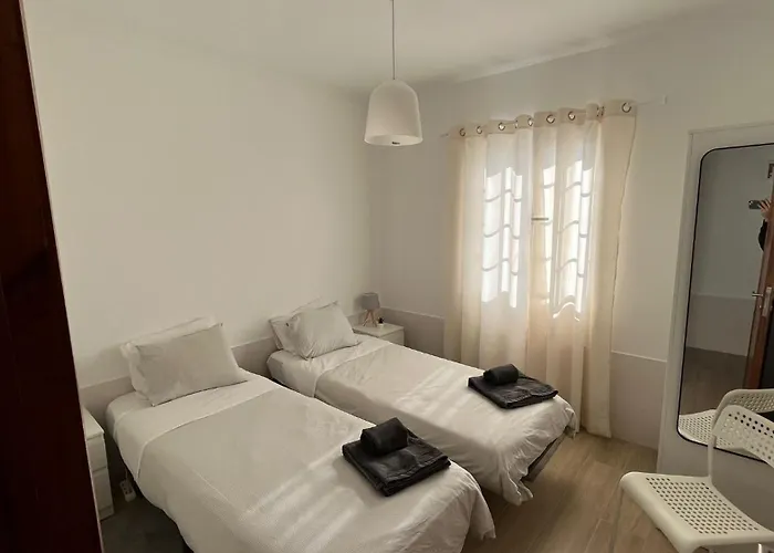 Maison d'hôtes Espirito Azul - To Rent, 2 Minutes Walking From The Beach, Marina And Our Dive Center *